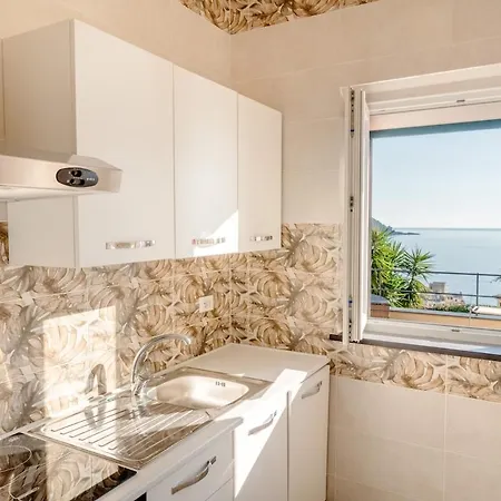 Pipinea- Jacuzzi Privata E Posteggio Privato *