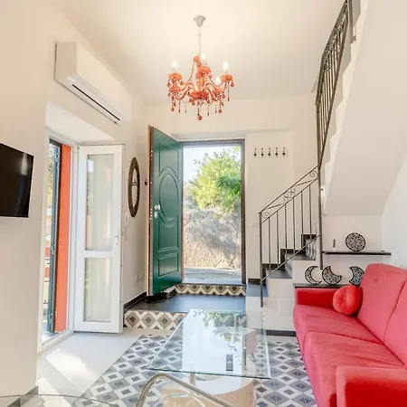 Pipinea- Jacuzzi Privata E Posteggio Privato Вилла Камольи