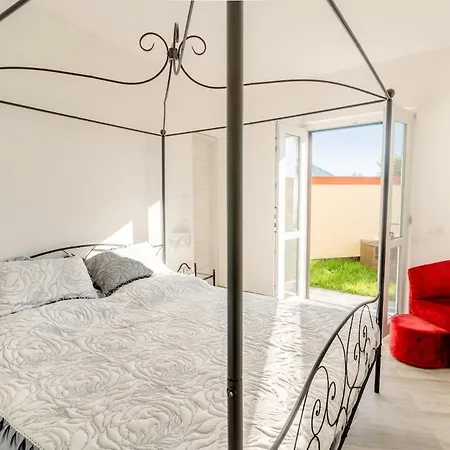 Pipinea- Jacuzzi Privata E Posteggio Privato Вилла Камольи