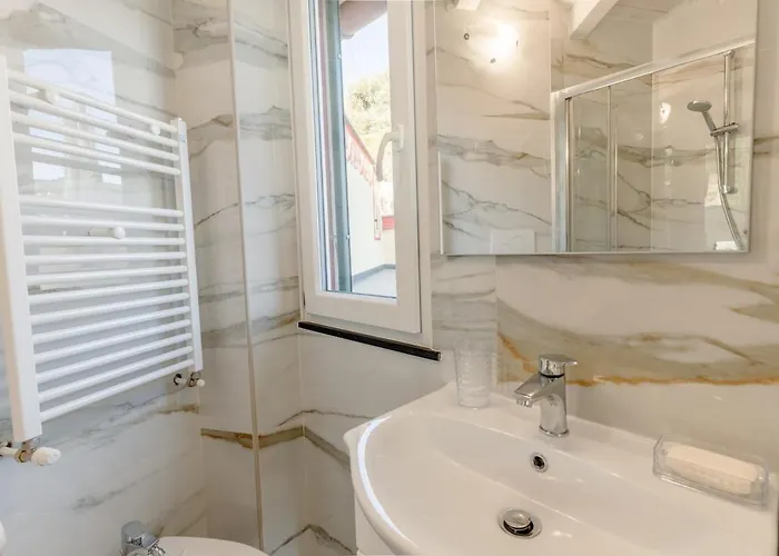 Villa Pipinea- Jacuzzi Privata E Posteggio Privato *